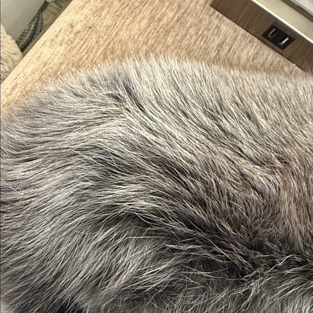 SAGA FOX FUR SCARF WRAP COLLAR - Picture 14 of 14